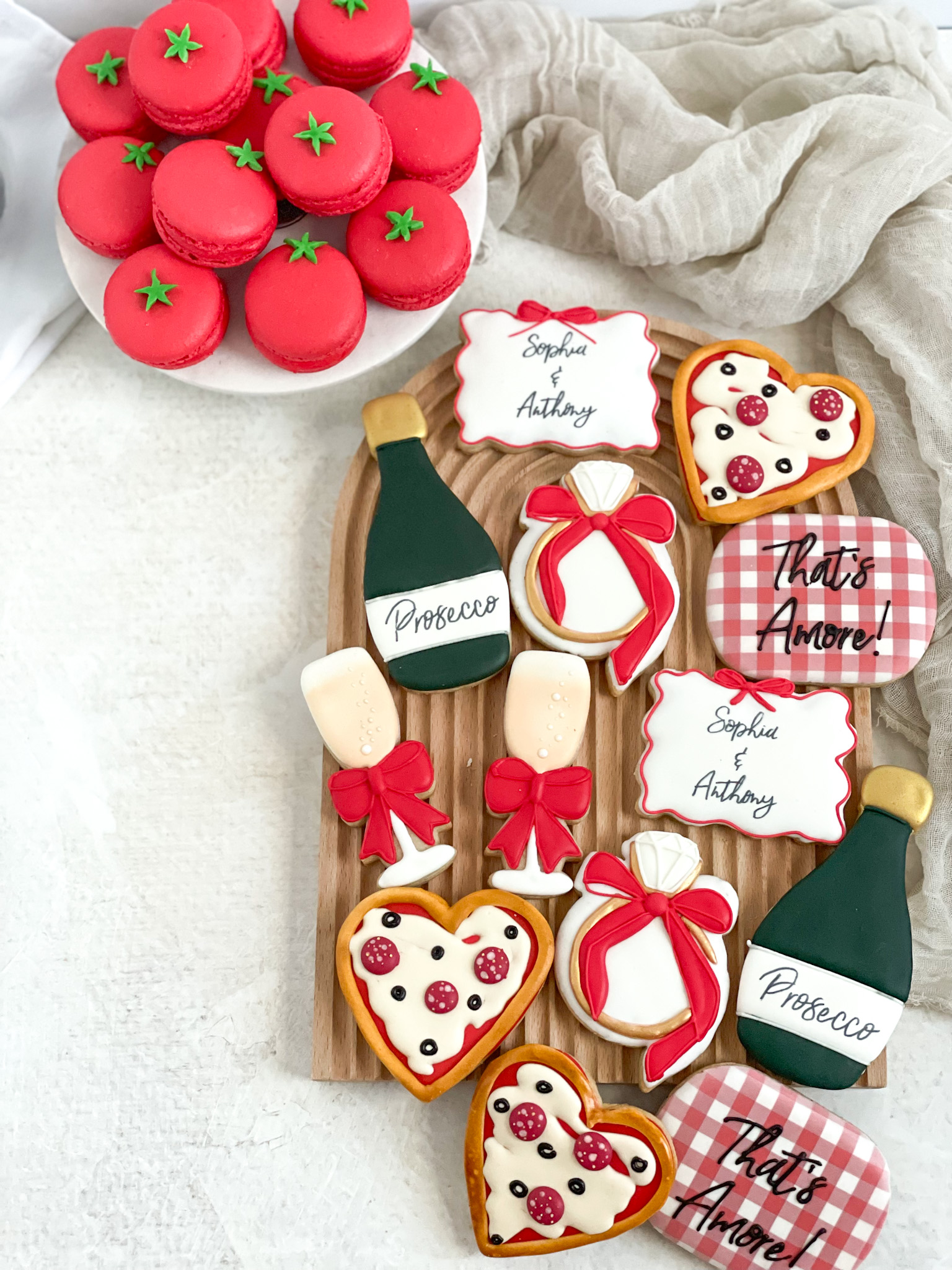 heart pizza and prosecco