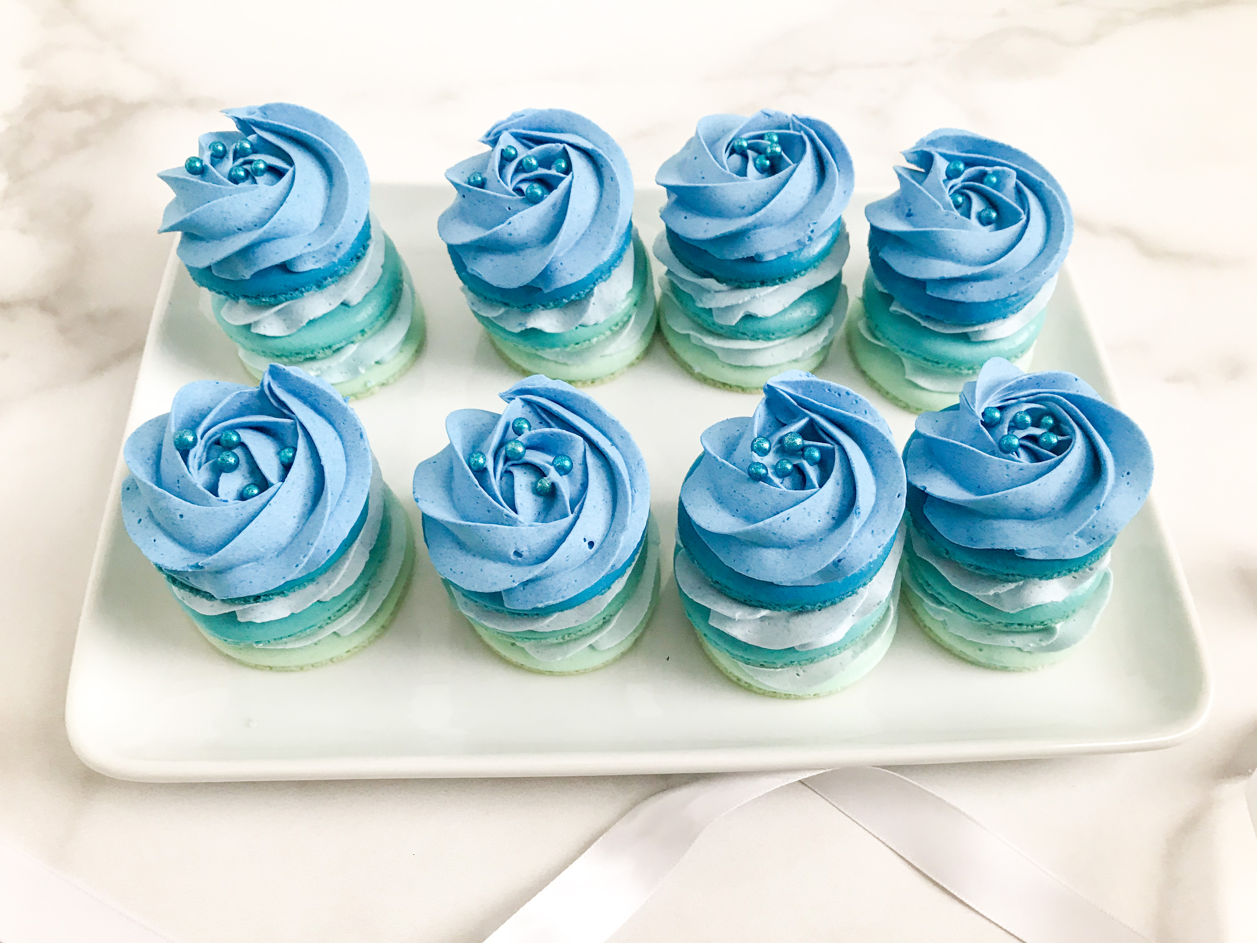 ombre blue macaron stacks