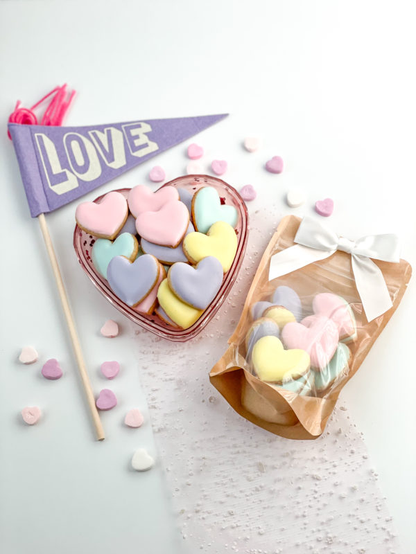 Mini pastel heart cookies Mini pastel heart cookies