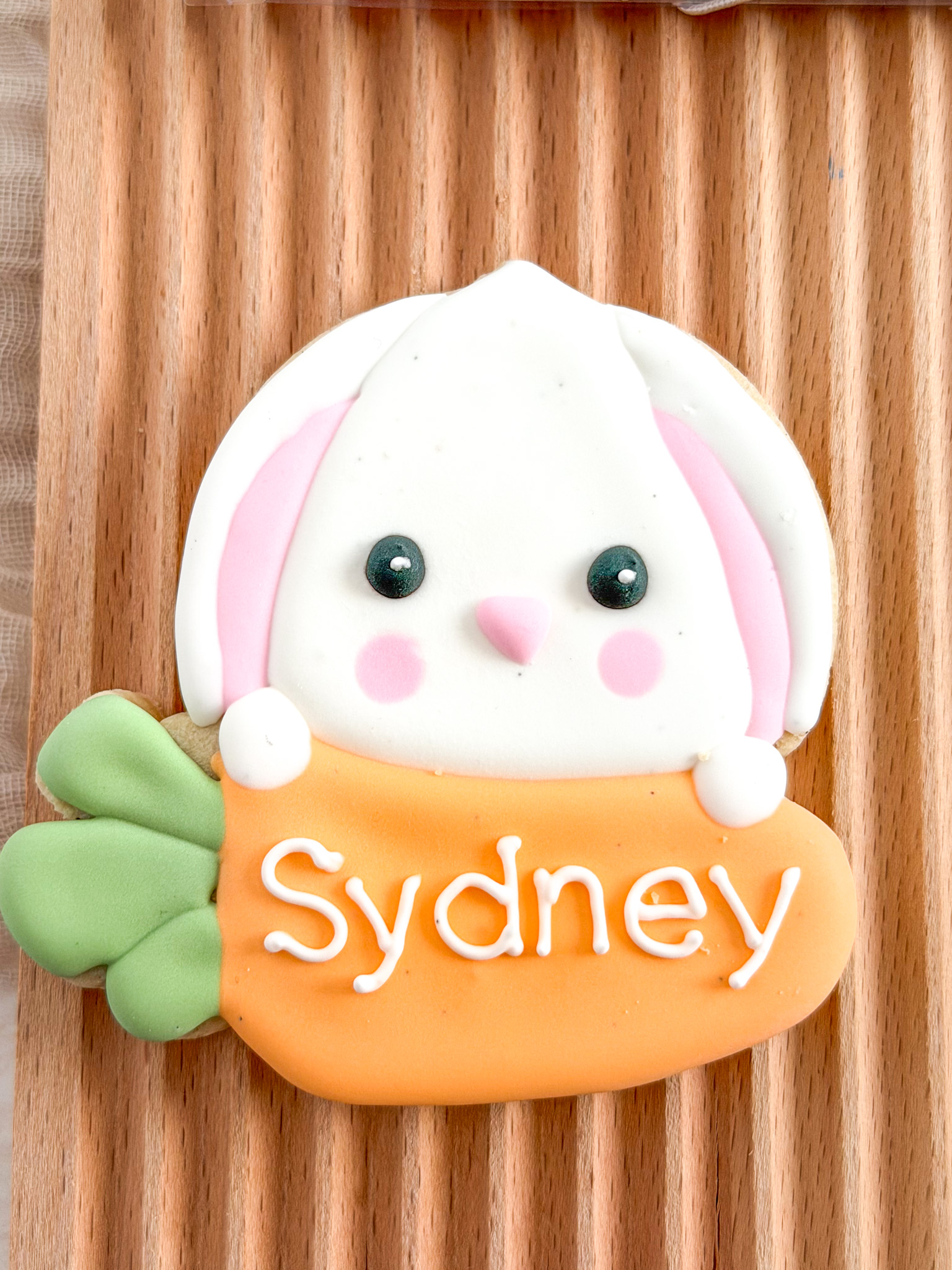 Personalized Bunny holding carrot