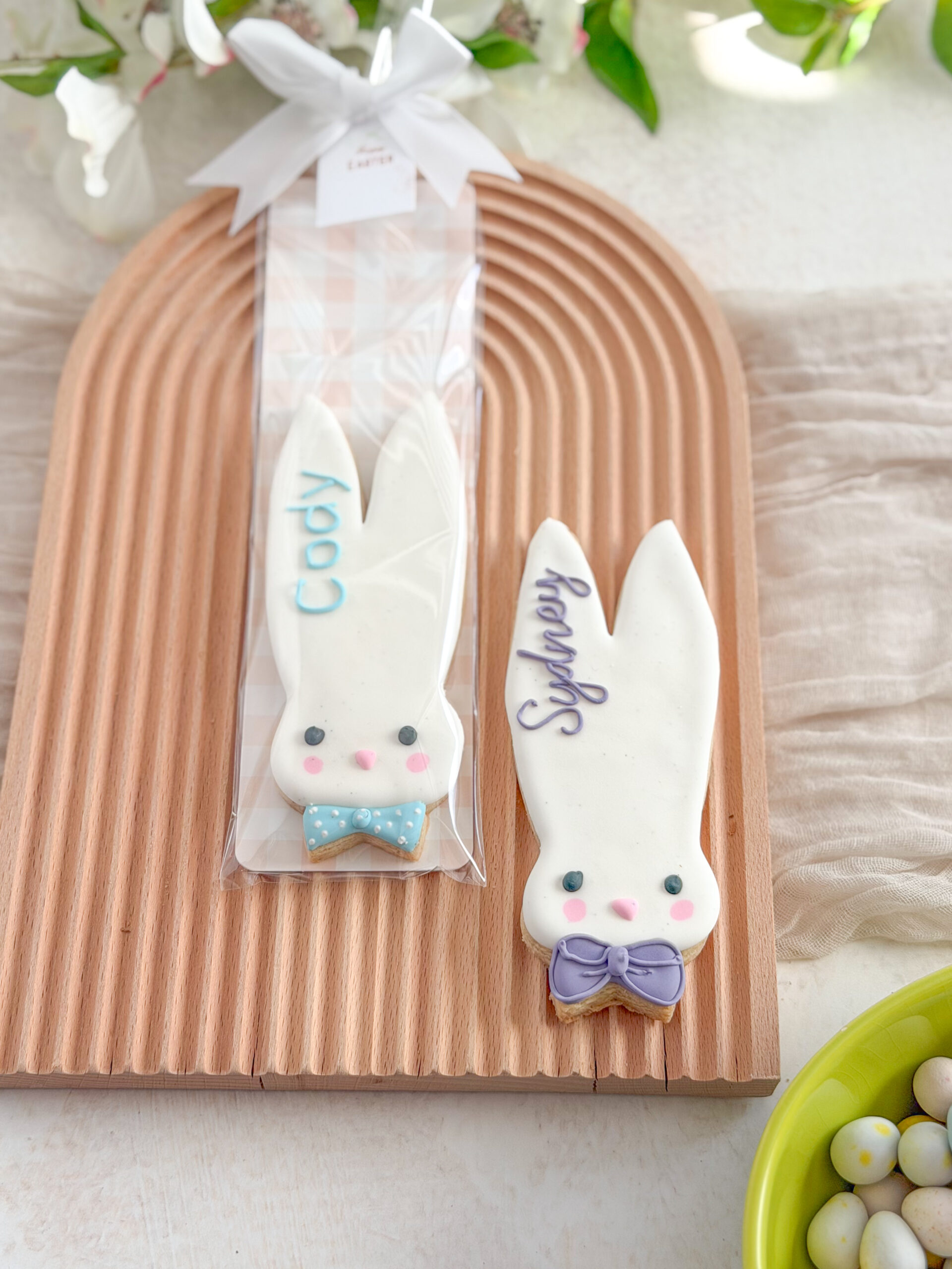 Bunny with bow and name