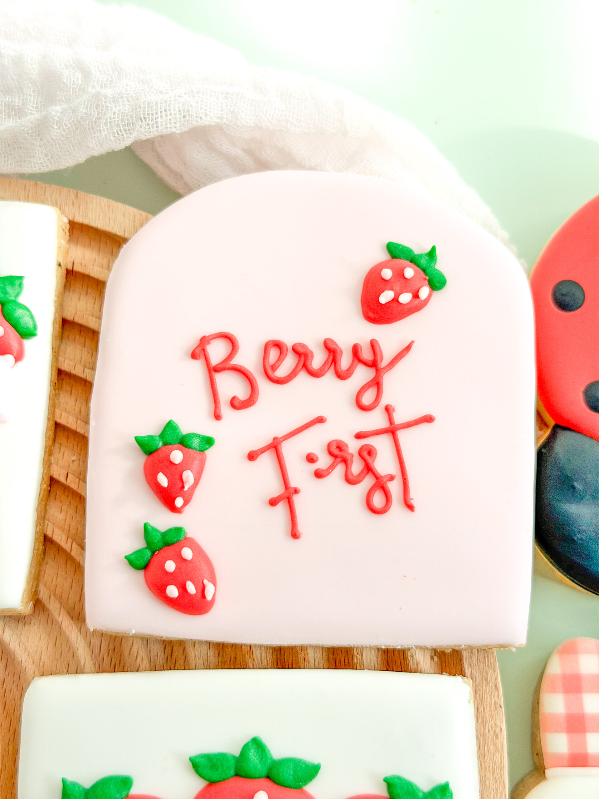Berry First Arch cookie